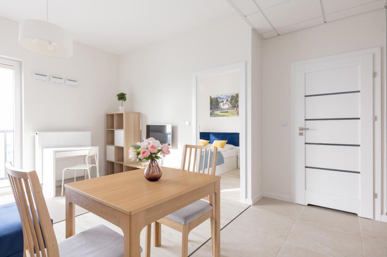 Wola Chic Blue Apartment Varšava Exteriér fotografie